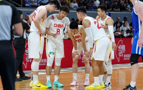 亿万28官网h5-媒体人：中国男篮虽赢但仍有问题 下一战中国台北阵容深度会更厚
