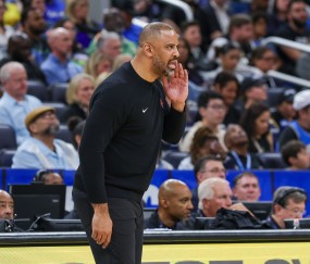 乌度卡盛赞杜兰特持续高效表现 完美契合球队阵容体系