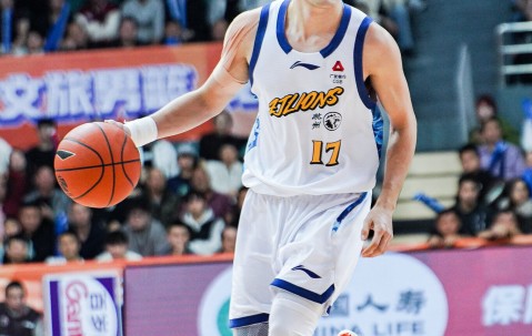 差距很大！广厦11次抢断&amp;山西仅1次 失误广厦5-16山西