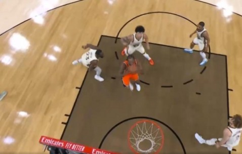 亿万28官网-发力一波流？伦纳德追身三分 随后穿越多人左手拉杆上篮打停勇士